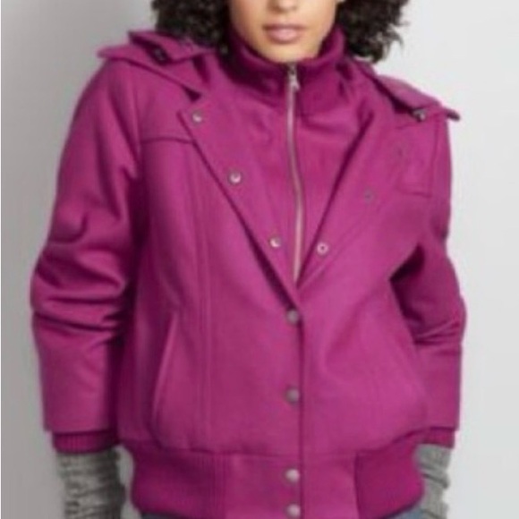 New York & Company Women's Deep Red Bomber Jacket - Picture 2 of 5